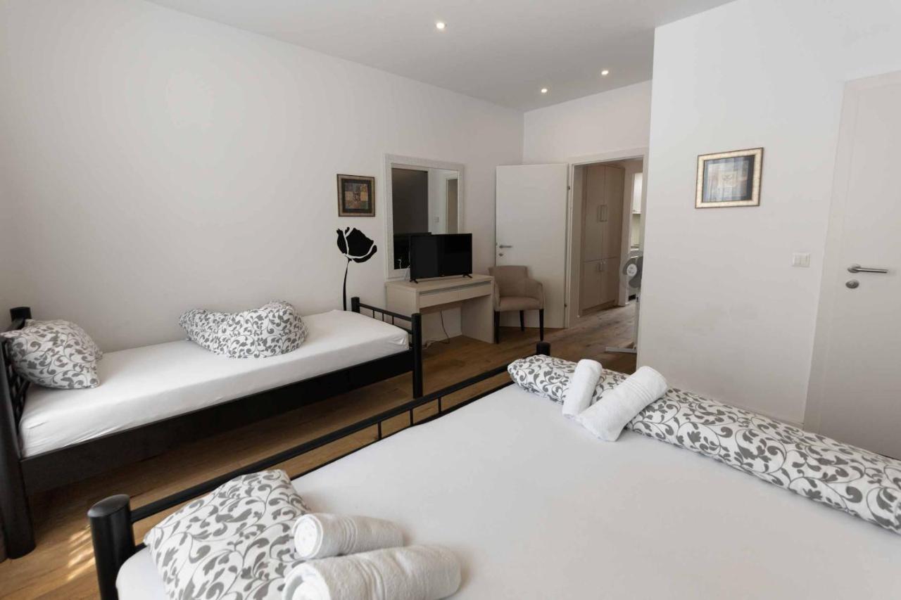 Triangle Apartments Giesshubl Εξωτερικό φωτογραφία