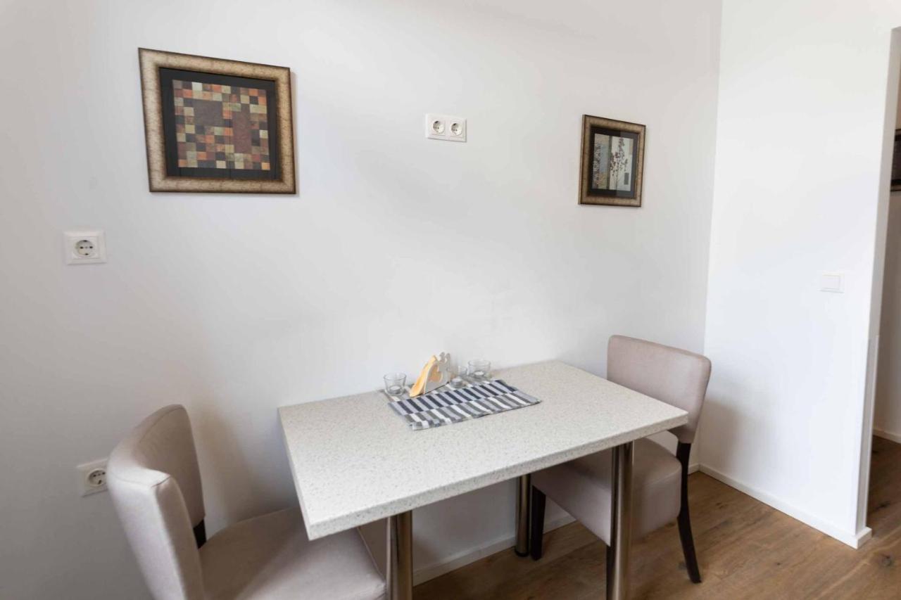 Triangle Apartments Giesshubl Εξωτερικό φωτογραφία