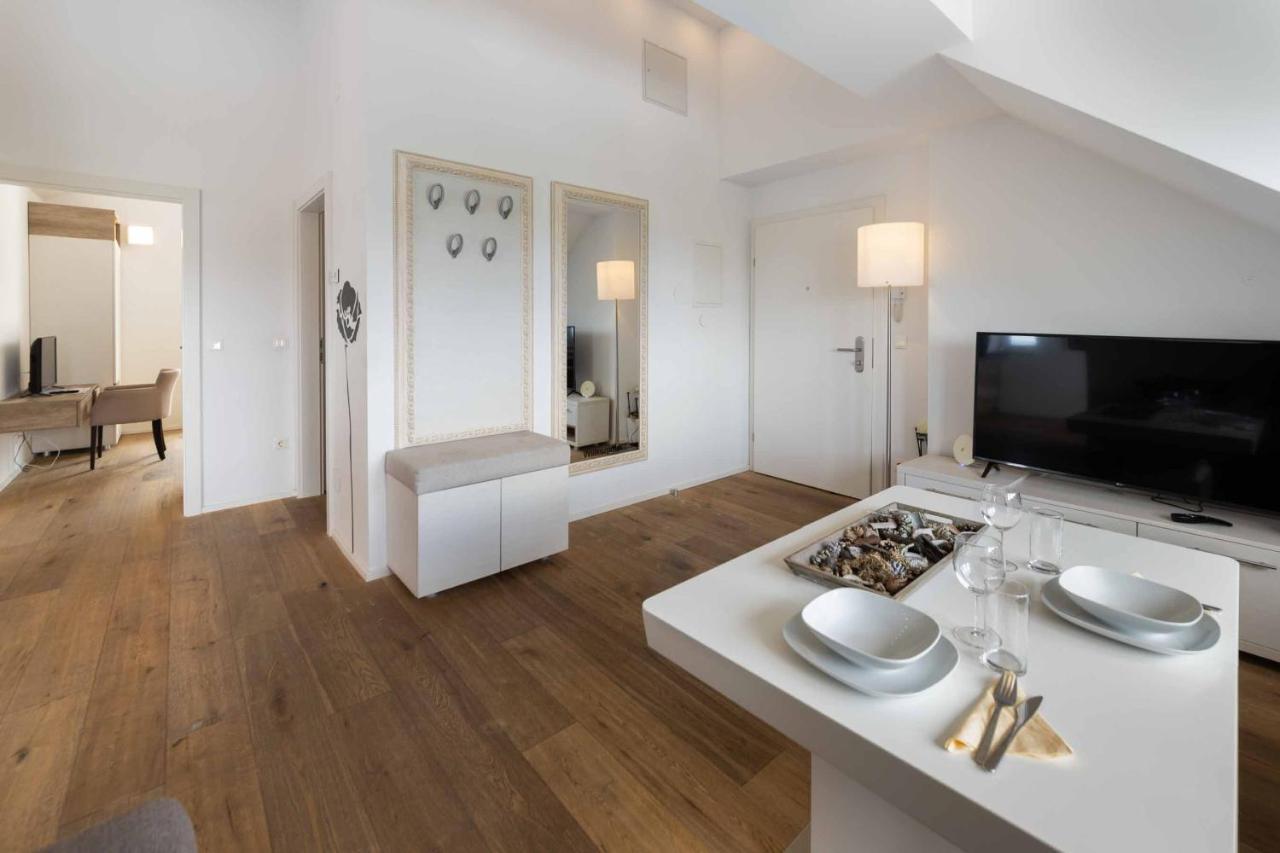 Triangle Apartments Giesshubl Εξωτερικό φωτογραφία