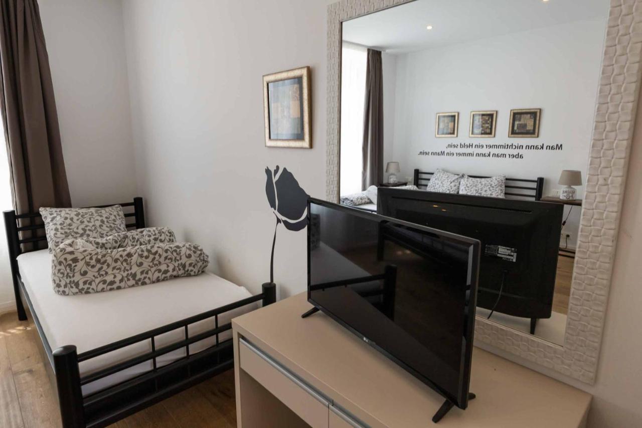 Triangle Apartments Giesshubl Εξωτερικό φωτογραφία