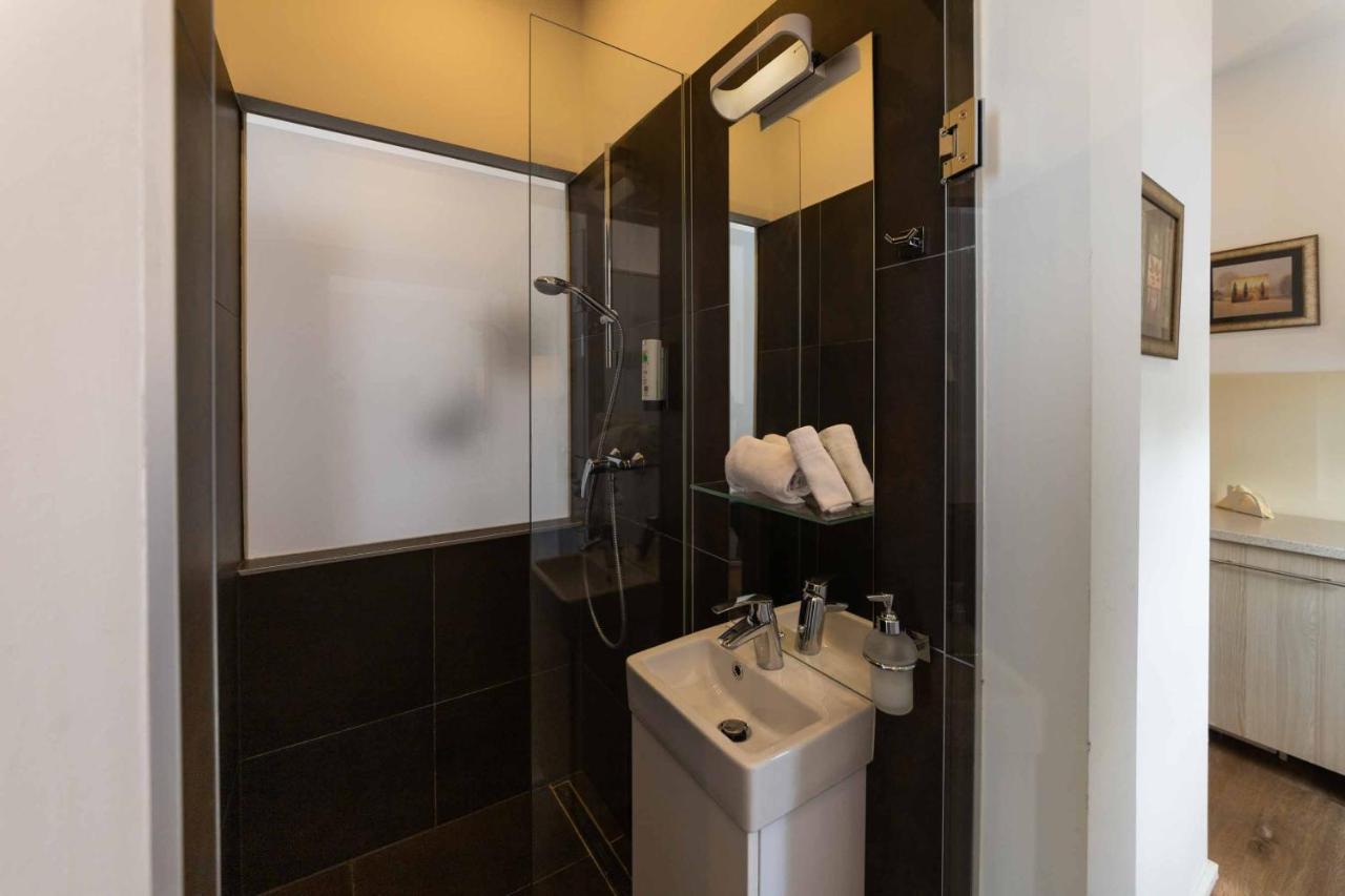 Triangle Apartments Giesshubl Εξωτερικό φωτογραφία