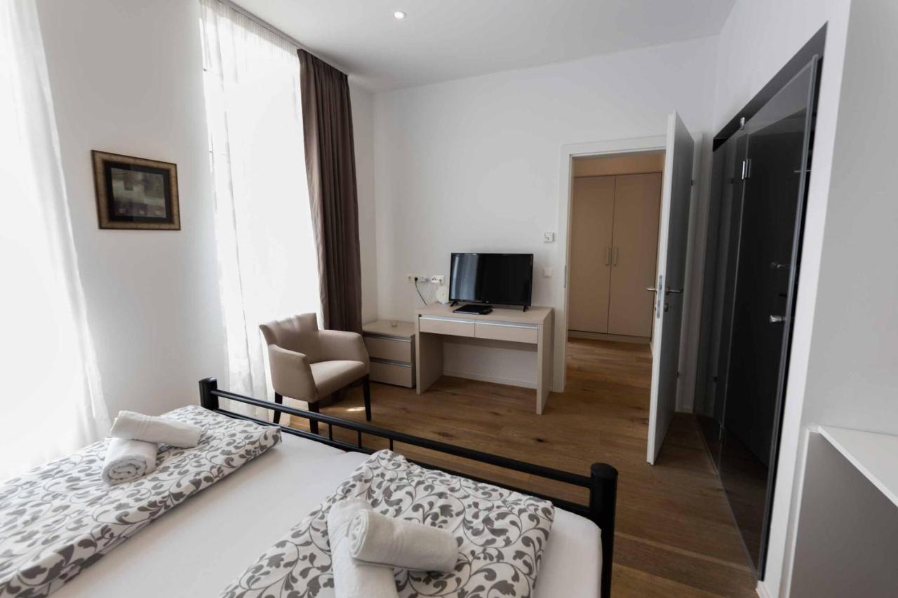 Triangle Apartments Giesshubl Εξωτερικό φωτογραφία