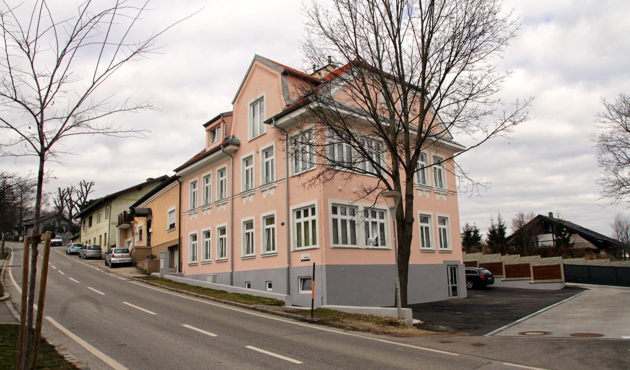 Triangle Apartments Giesshubl Εξωτερικό φωτογραφία