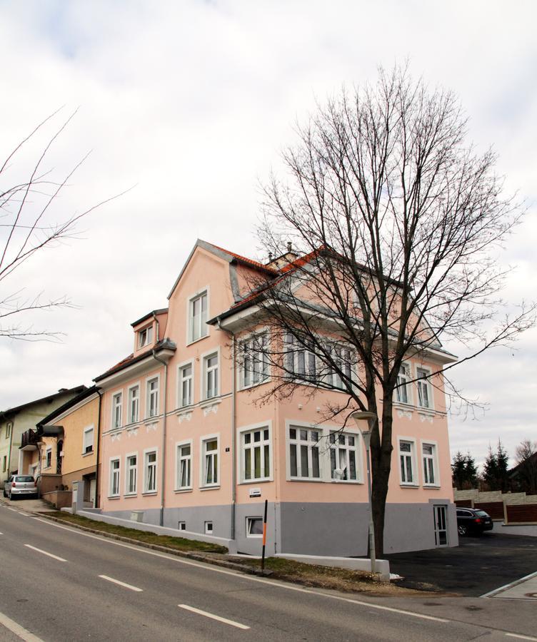Triangle Apartments Giesshubl Εξωτερικό φωτογραφία